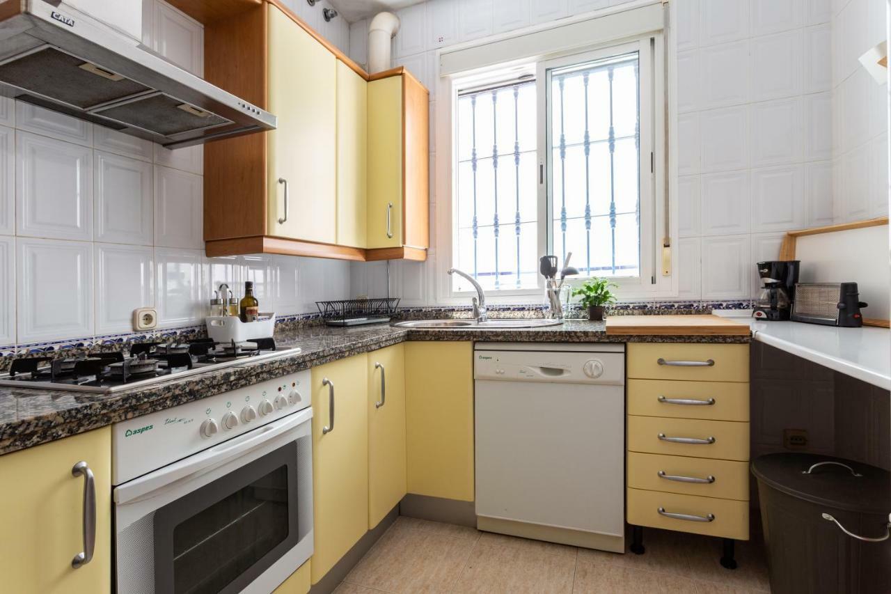 Serva La Bari Shared Apartment Sewilla Zewnętrze zdjęcie
