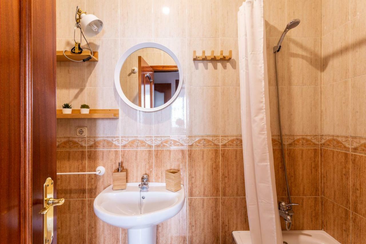Serva La Bari Shared Apartment Sewilla Zewnętrze zdjęcie